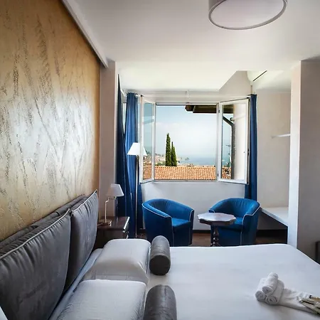 Tatil Evi La *